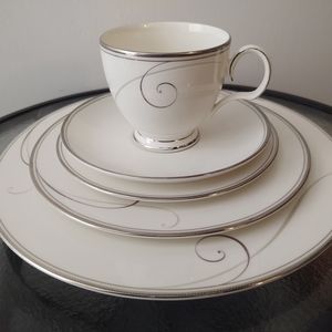 Noritake Platinum Wave 5-Piece Place Setting